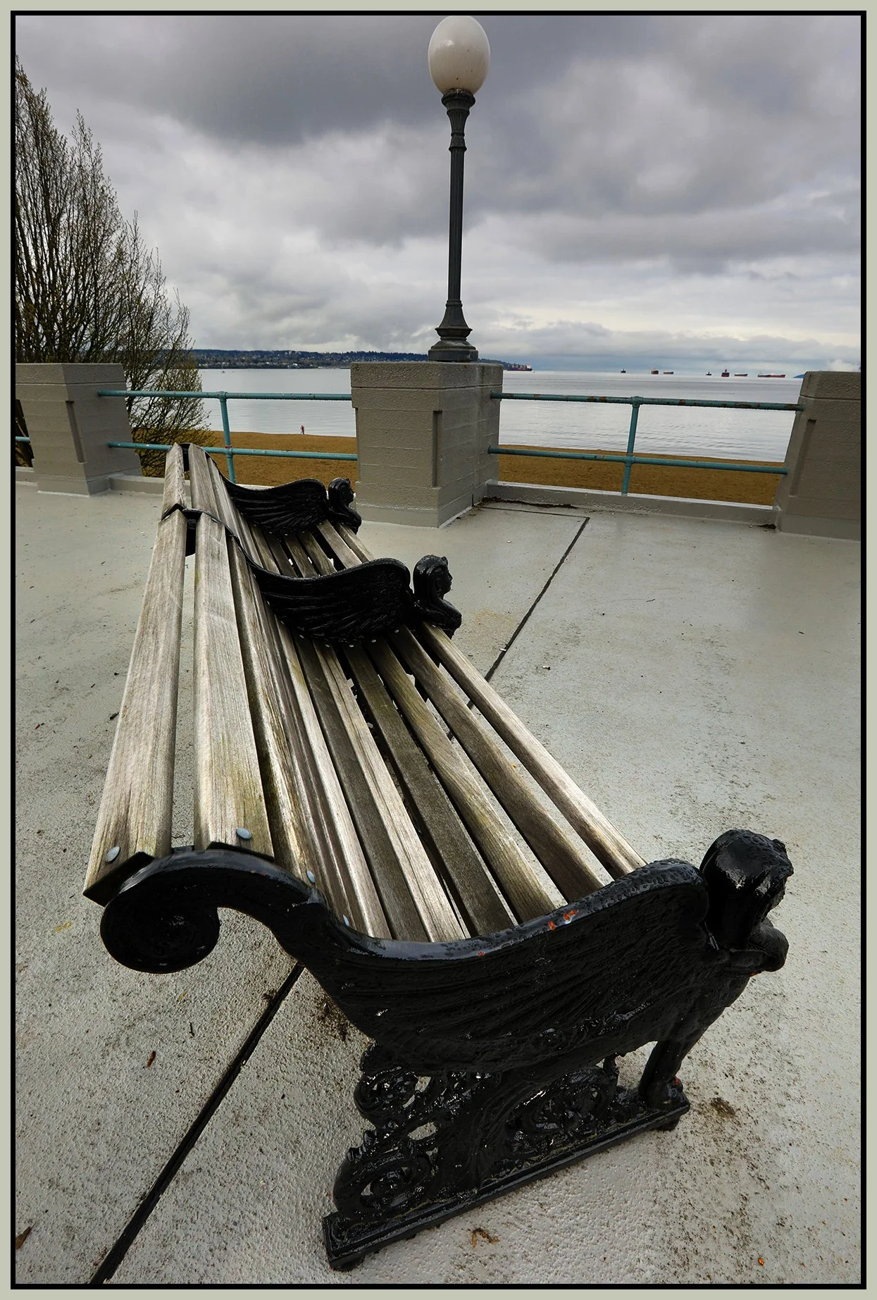 English Bay Bench_Apr 15_2018_HDR_C3889_4x6s.jpg