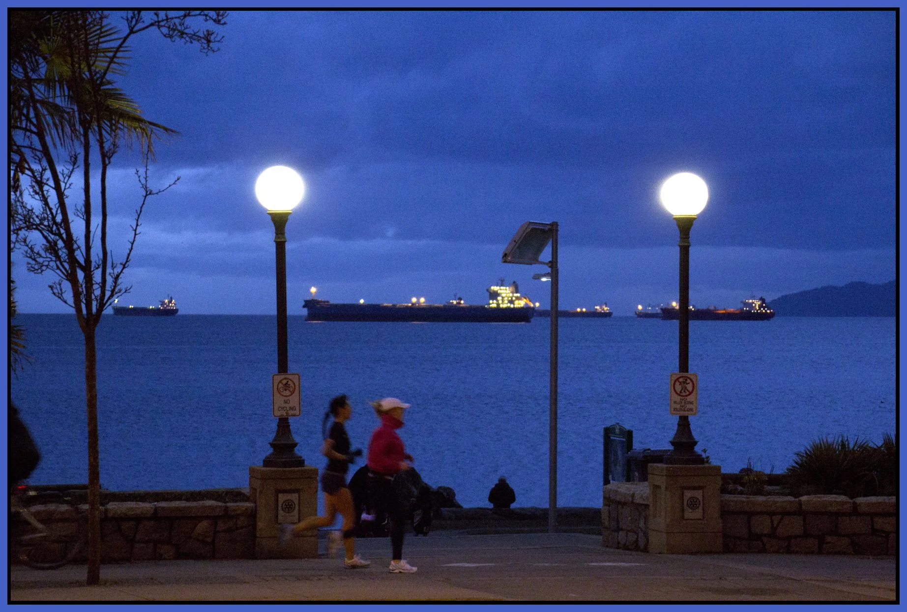 English Bay_Mar 9_2011_3300_4x6s.jpg