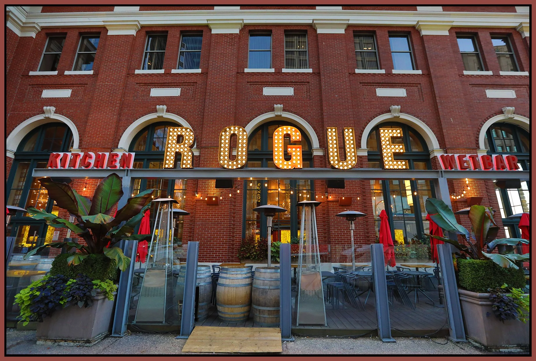 Gastown Rogue_Oct 5_2022_HDR_5C0458_4x6s.jpg