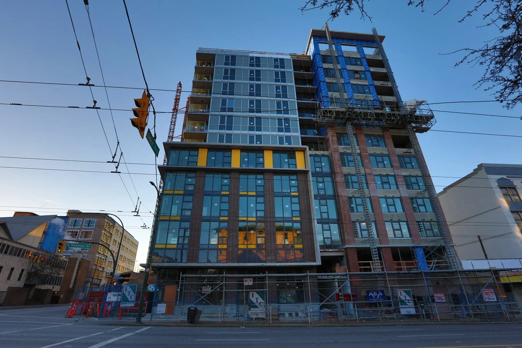 298 E Hastings Const_Dec 23_2017_HDR_B8186_4x6.jpg