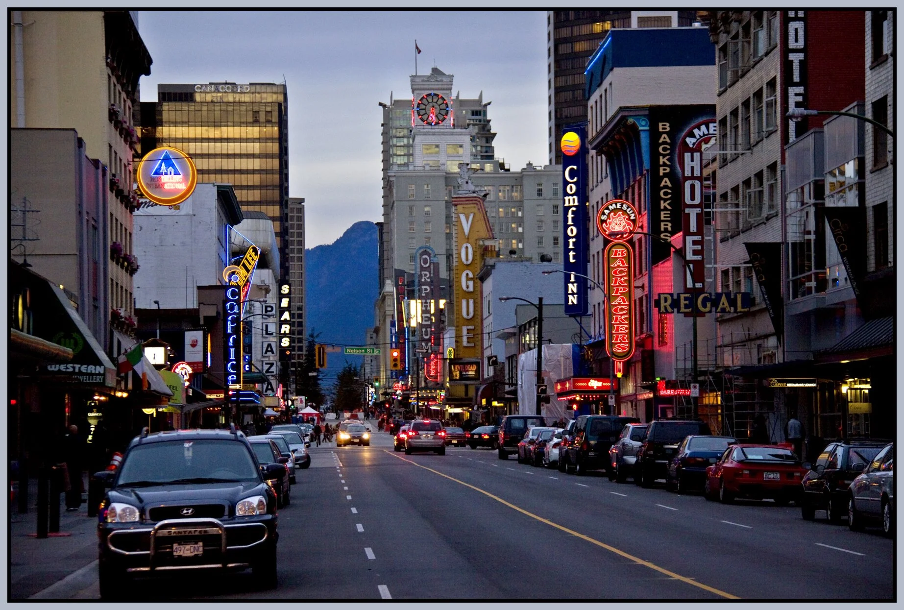 Granville Mall_Oct 11_2009_5490vel_4x6s.jpg