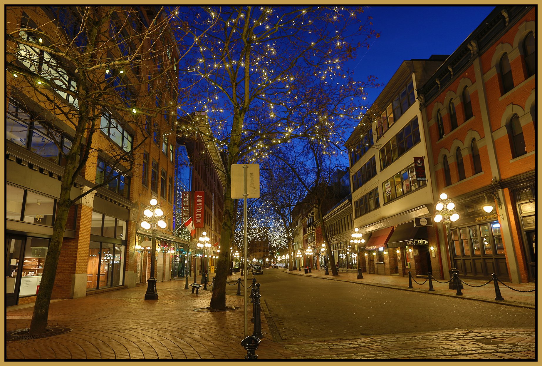 Gastown Water St_Dec 30_2014_HDR_F4468_4x6s.jpg