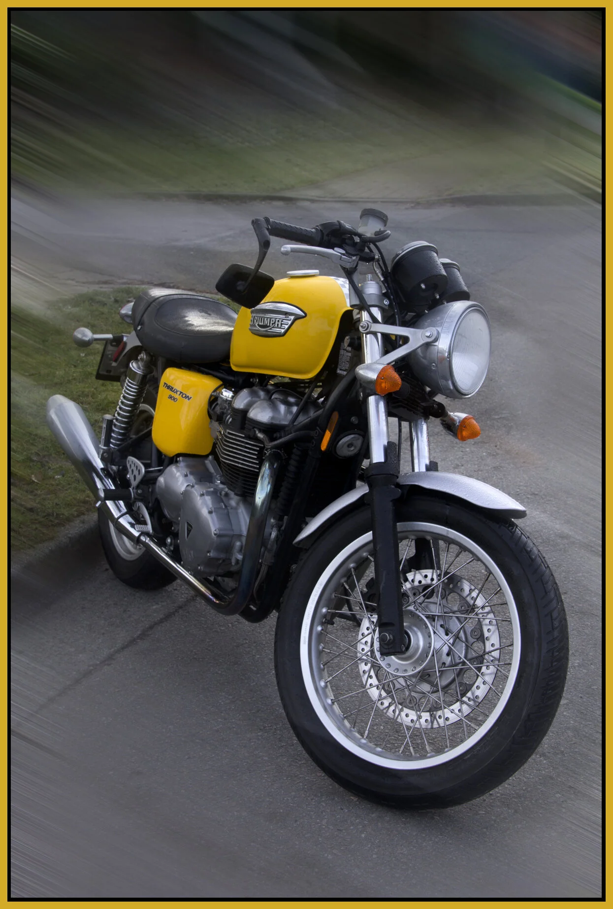 Triumph Thruxton_Feb 5_2012_8982_4x6s.jpg