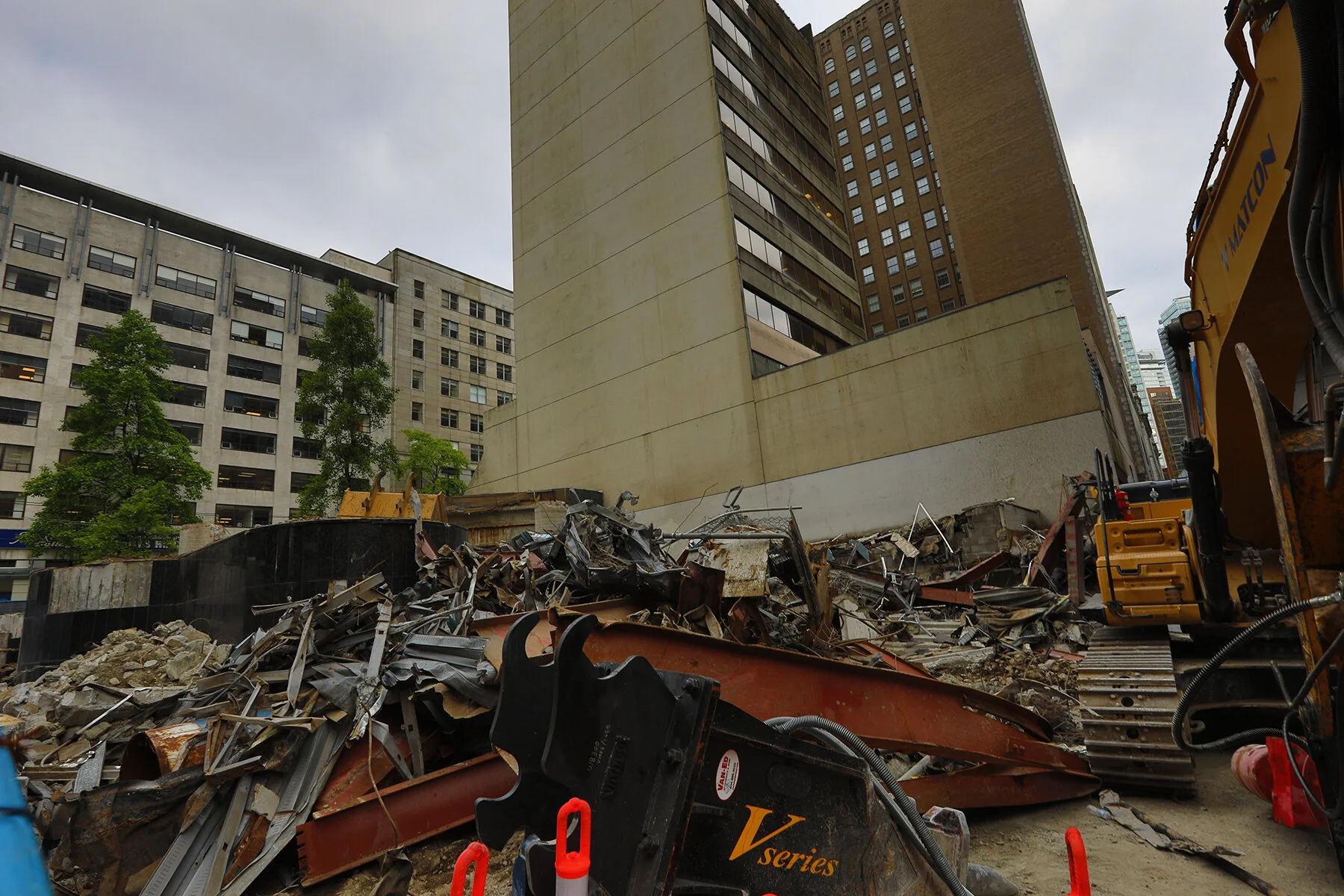 601 W Hastings Const_jun 15_2018_HDR_C6639_4x6.jpg