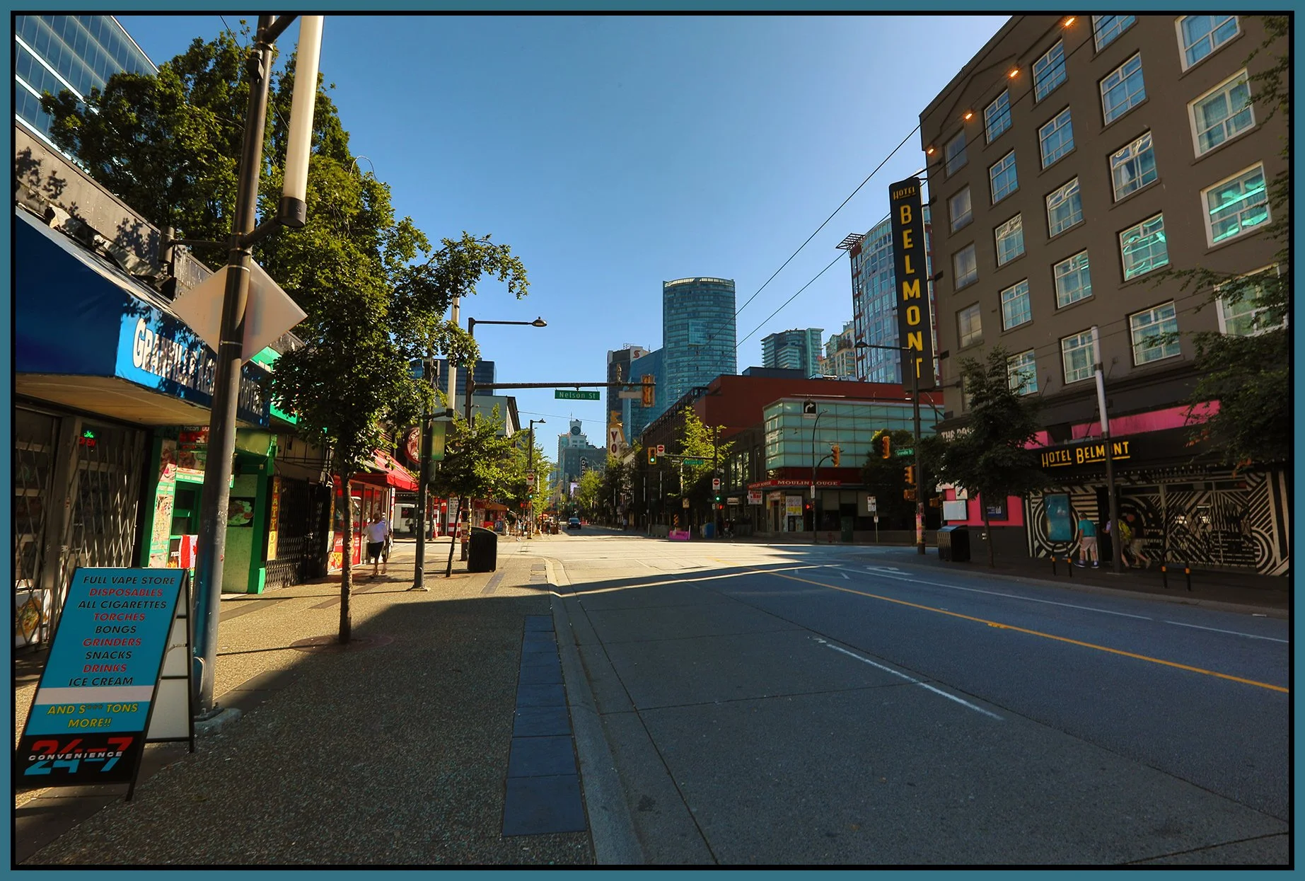 1025 Granville St LkgN_Jul 1_2025_HDR_4J7701_4x6s.jpg