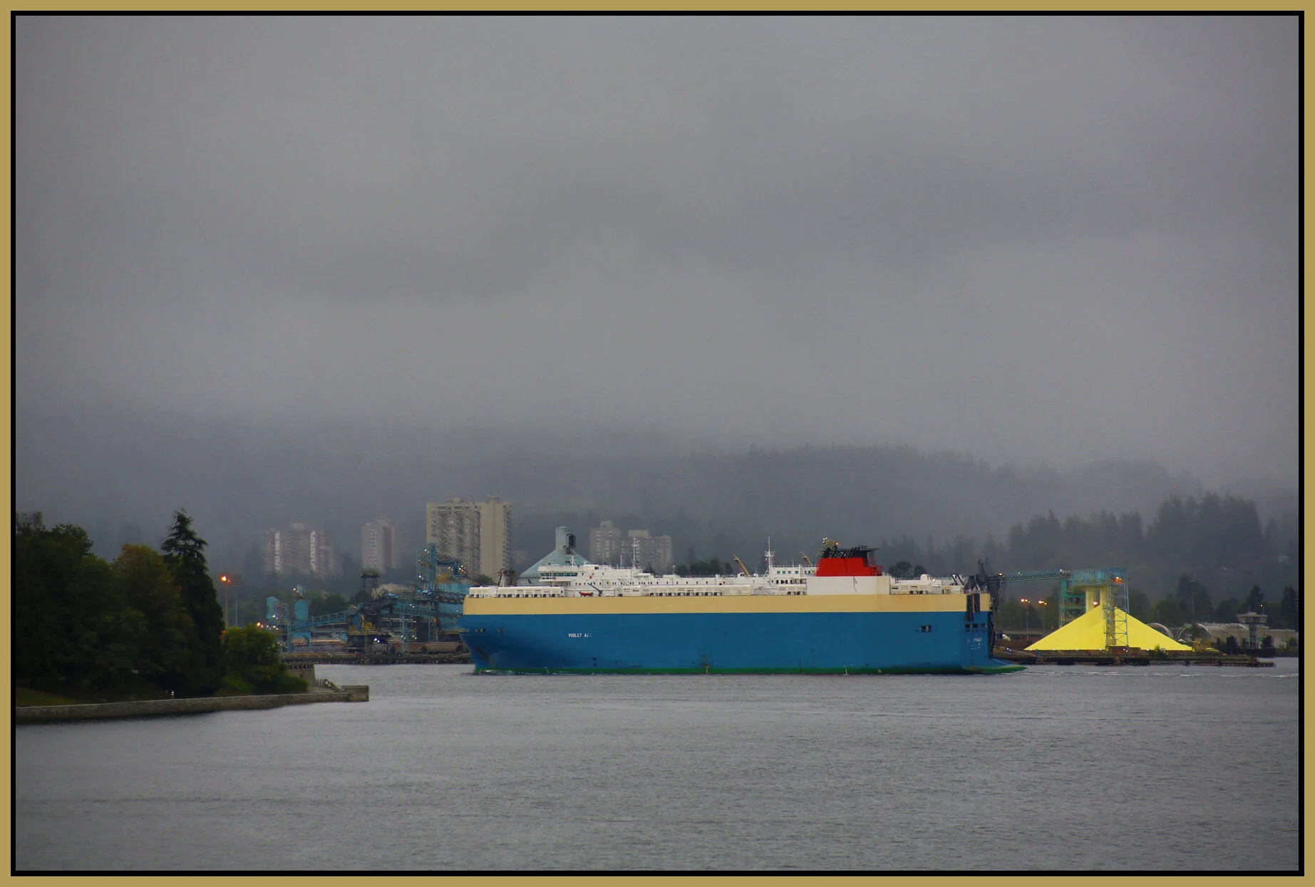 Burrard Inlet Ship_Jul 8_2016_HDR_L3501_4x6s.jpg