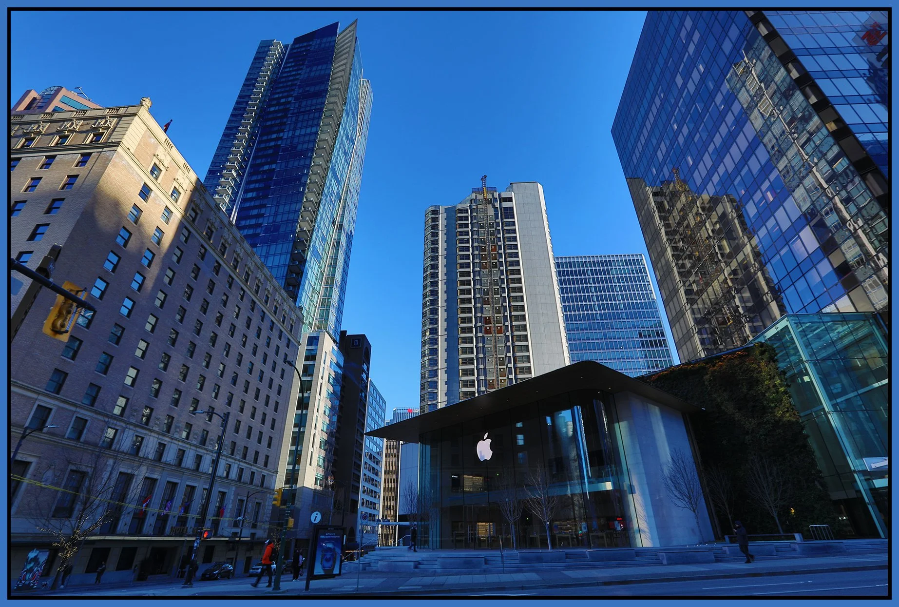 700 Georgia St Apple_Jan 19_2025_HDR_5E8098_4x6s.jpg