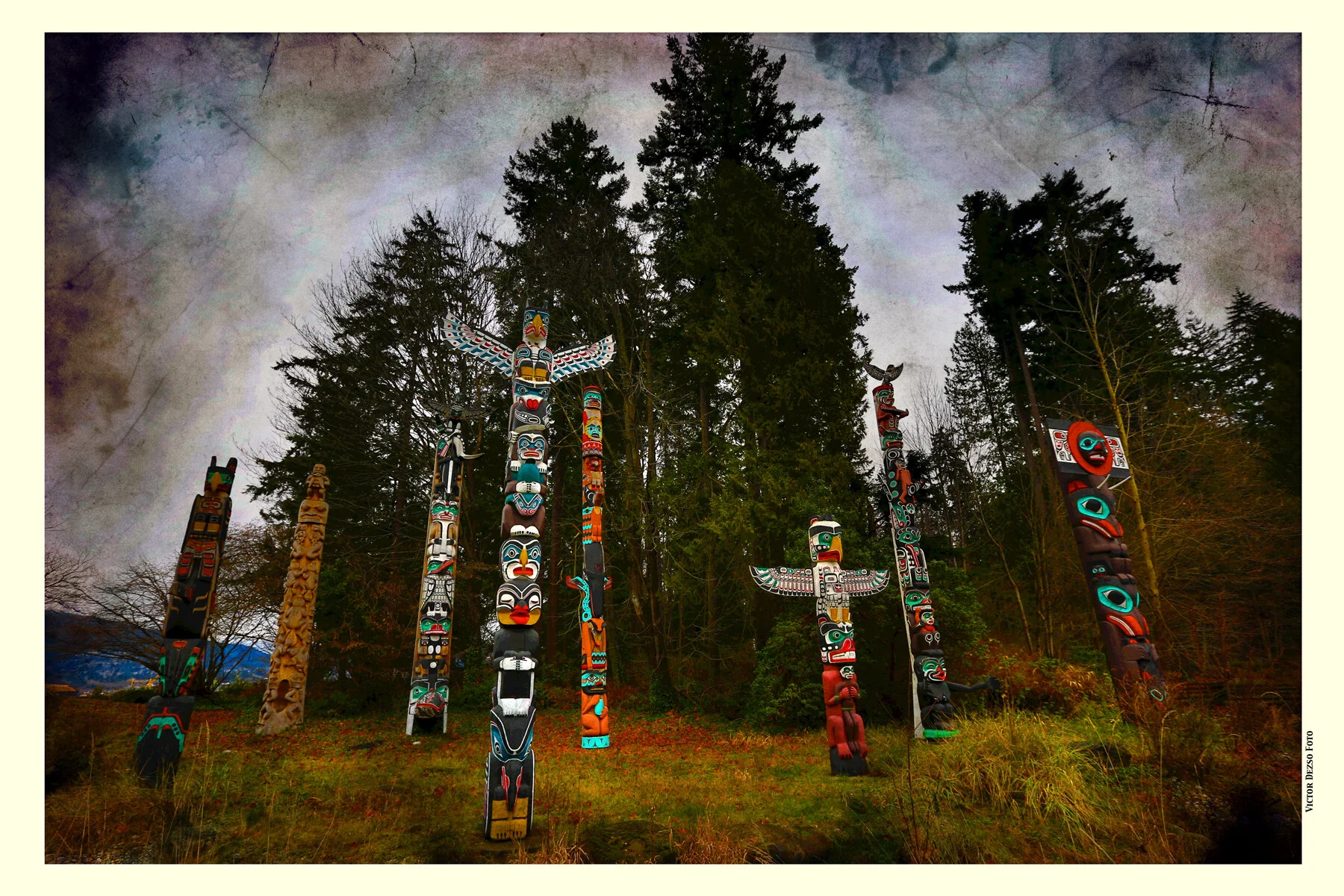 Stanley Pk Totems_Dec 25_2012_HDR_C6255_2_peOldP_4x6s.jpg