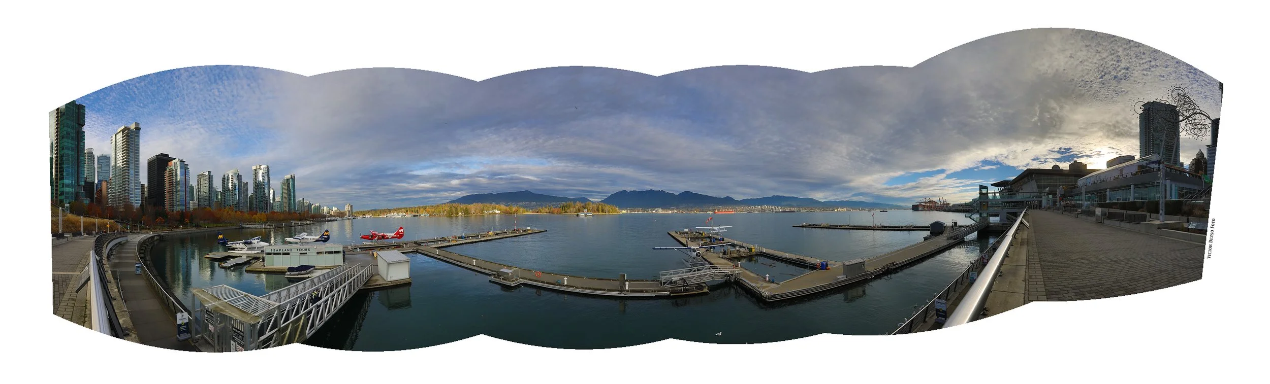 Coal Harbour LkgN 120_Pan_5C7686_4x13.jpg