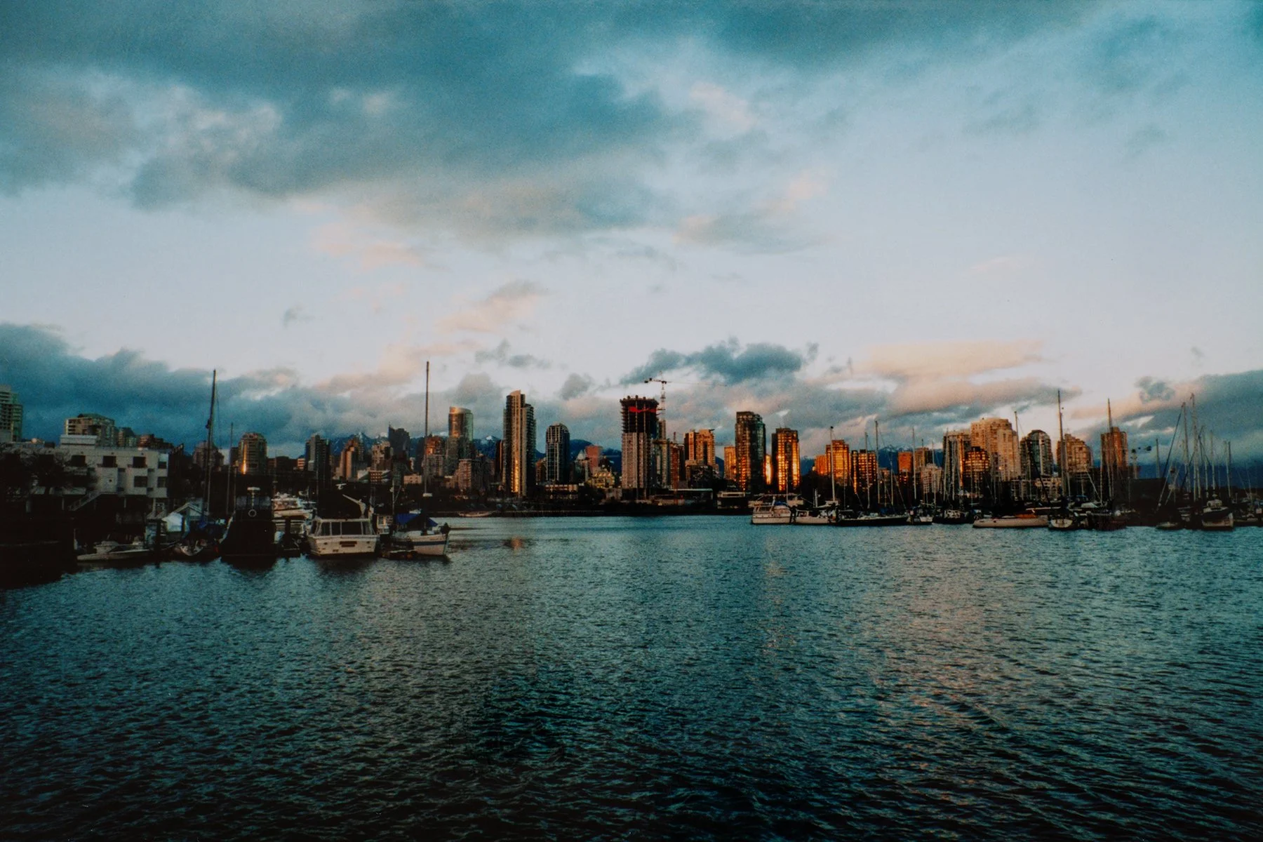 1.2 View LkgN Vancouver_Jan 12_2002_1639_4x6s.jpg