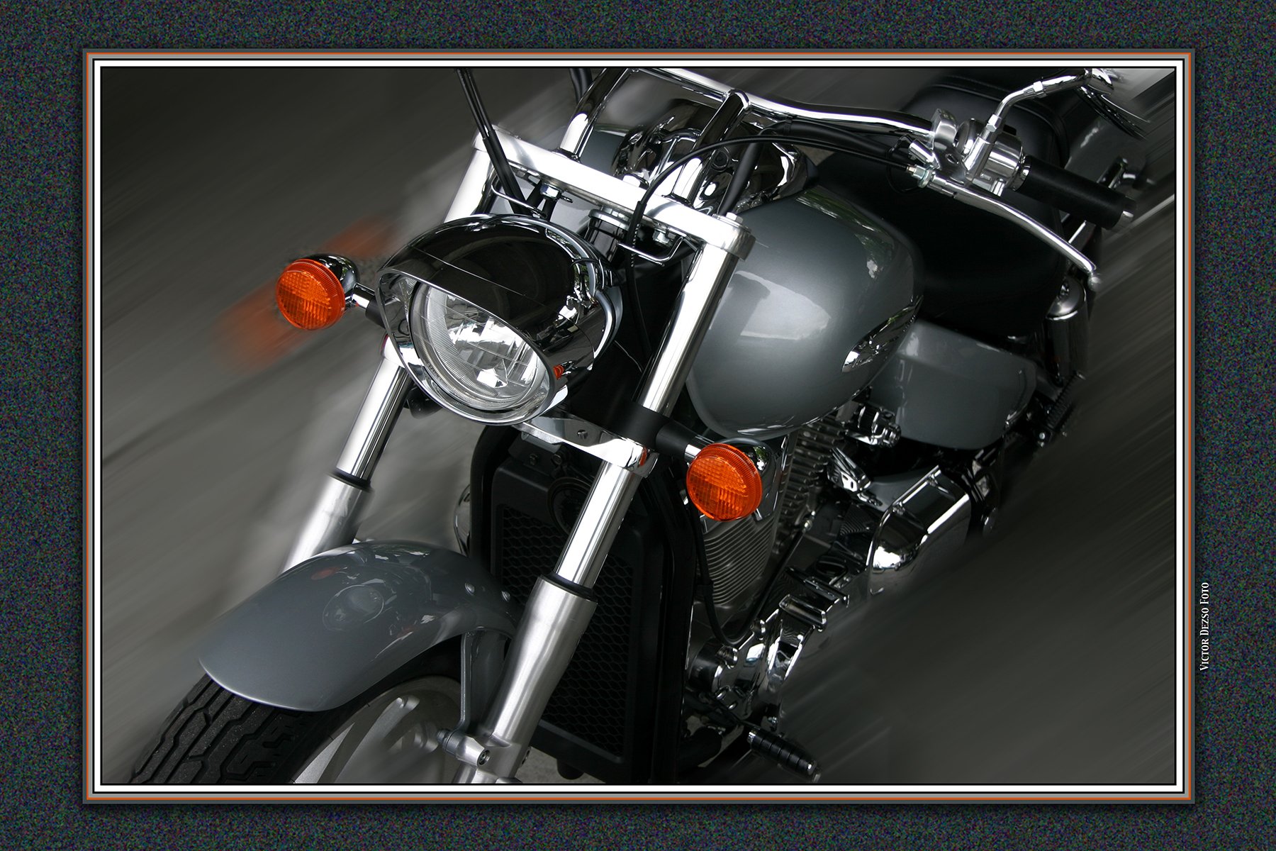 Harley VRod_3967_1_4x6s.jpg