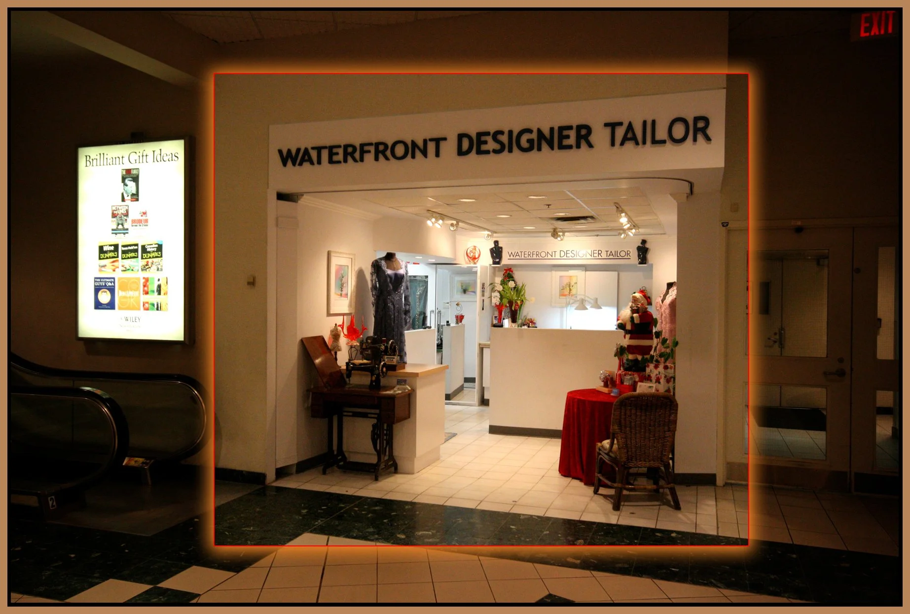 Waterfront Designer Tailor_Dec 29_2006_9190_4x6s.jpg