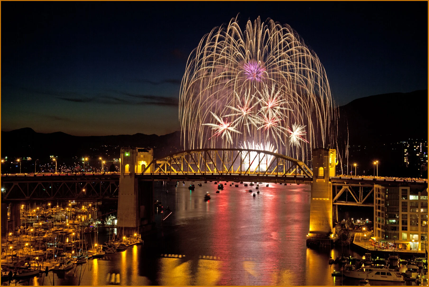 Fireworks Japan_Aug 2_2014_6914_4x6s.jpg