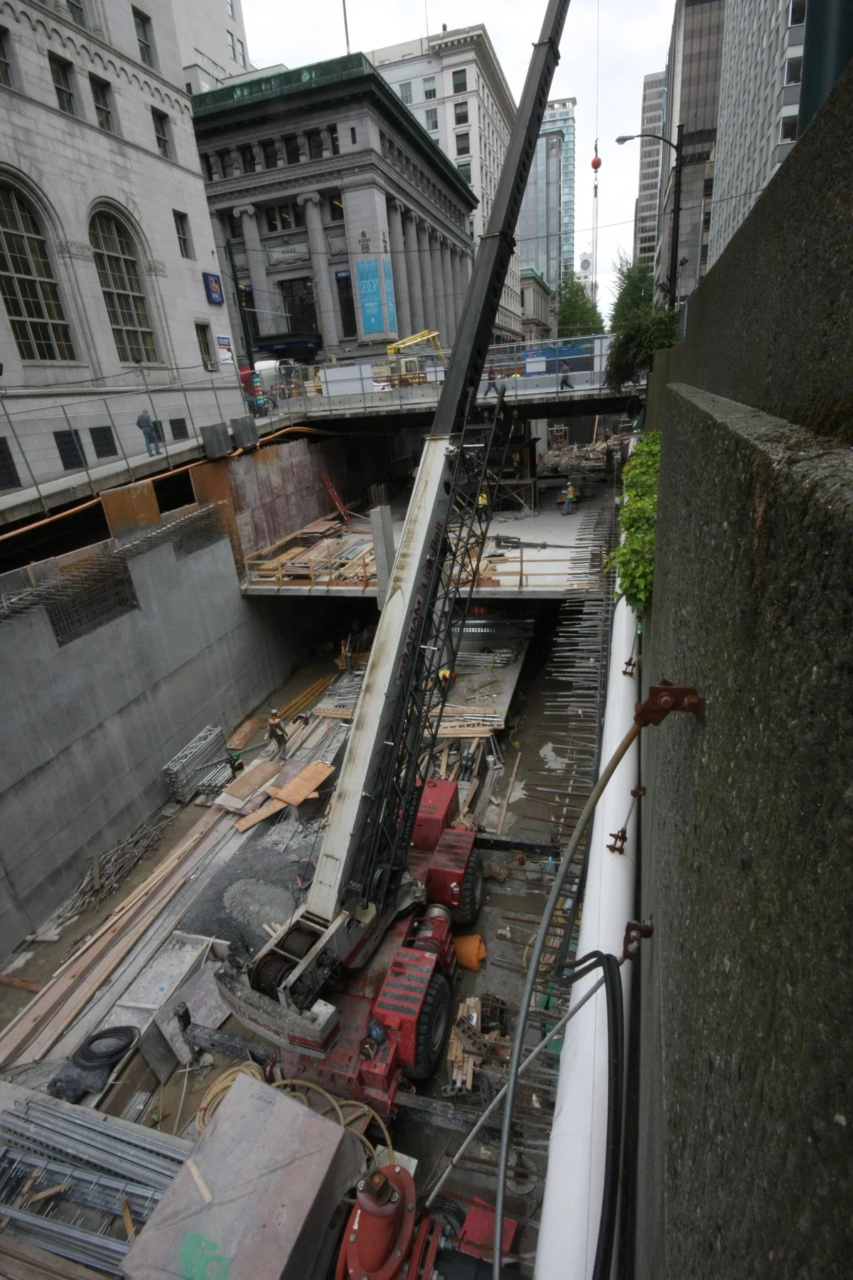 Granville Dig_May 30_08_9837_4x6.jpg