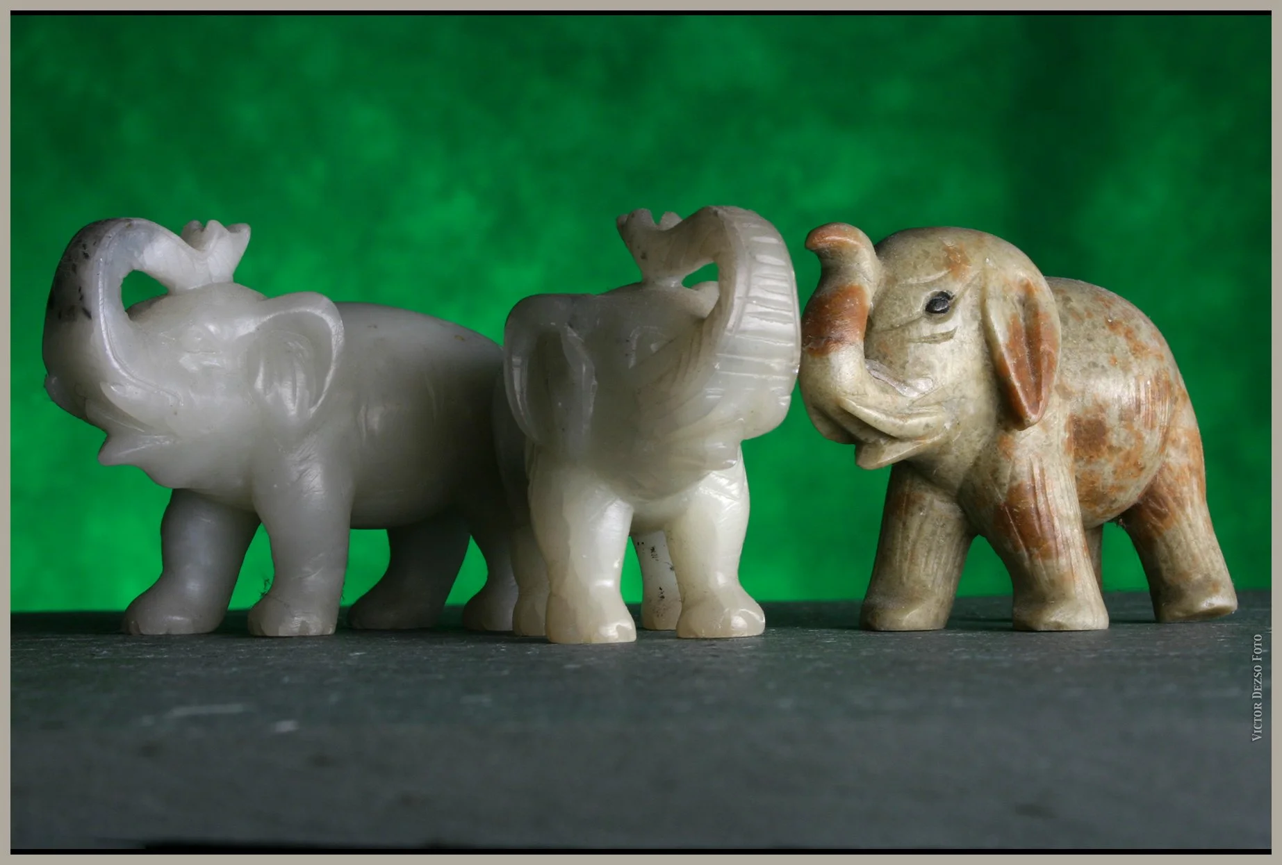 Soapstone Elephants_1245_4x6s.jpg