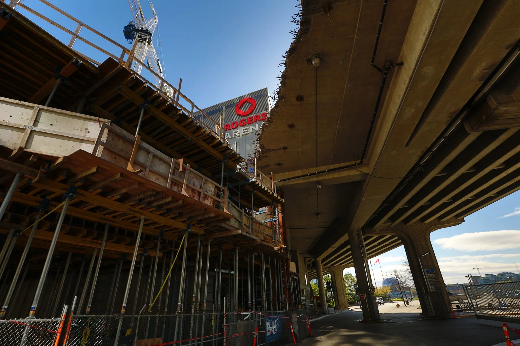 Pacific Blvd Const_Apr 11_2013_HDR_A4571_4x6.jpg