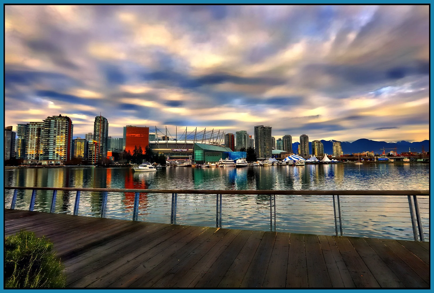 3.7 View Vanckouver LkgN_Dec 6_2024_HDR_5E6425_peHyprstrip_Hdr2013_1_4x6s.jpg