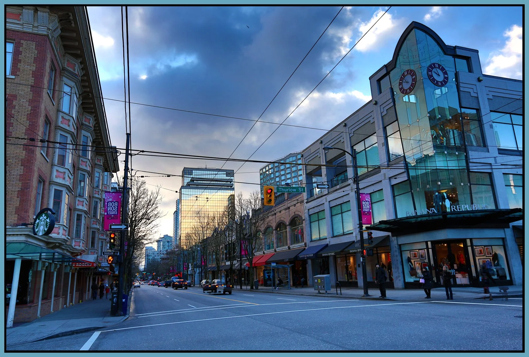 Robson St_Jan 10_2013_HDR_C0496_4x6s.jpg
