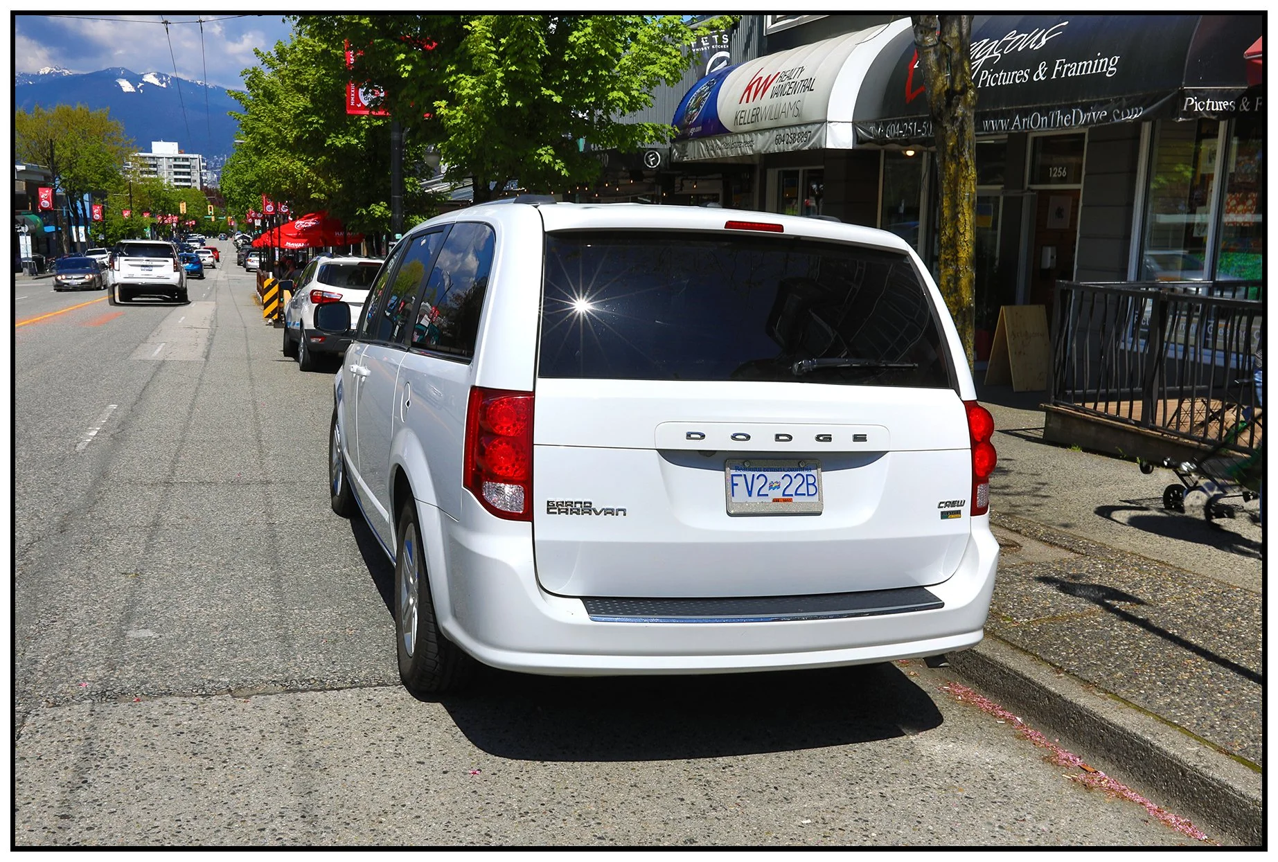 Dodge Caravan_May 10_2023_HDR_5C8747_4x6s.jpg