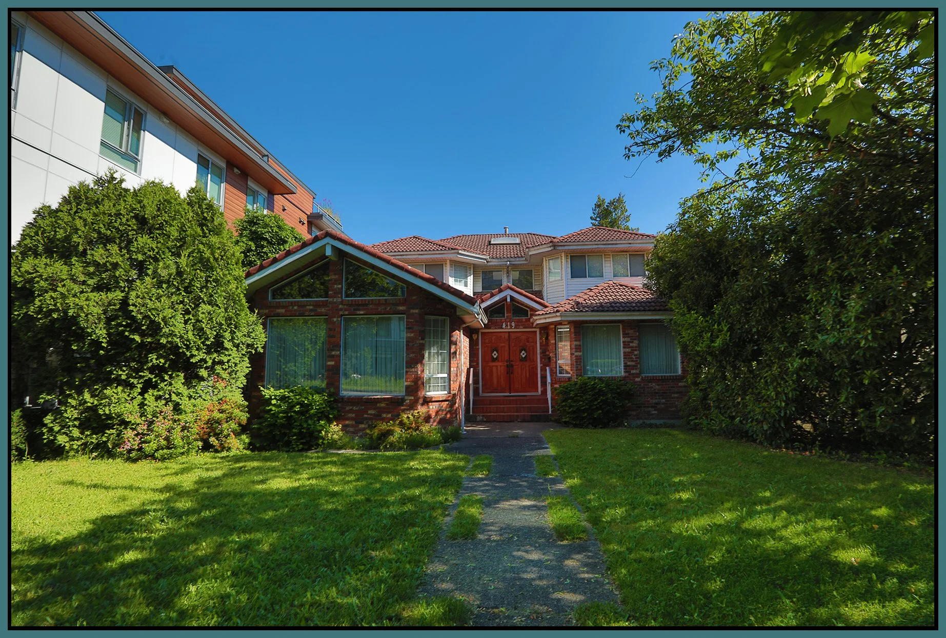 419 King Edward Blvd_Jun 8_2025_HDR_5F4179_4x6s.jpg