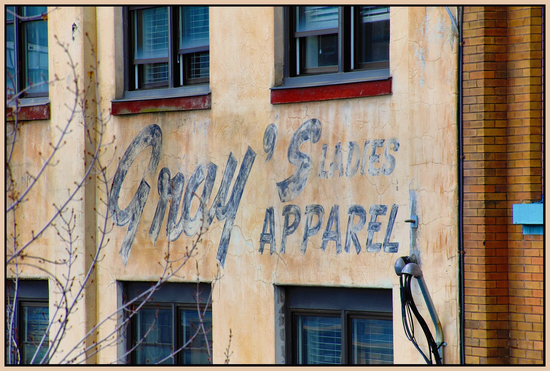 New West Sign_Nov 2_2023_HDR_4H8981_peHyperstrip_Pop_4x6s.jpg