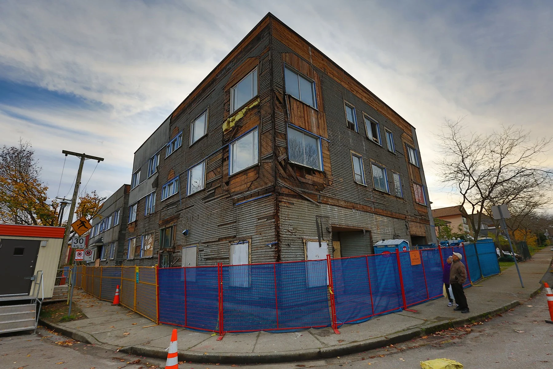 609 Heatley St Const_Nov 11_2015_HDR_H1418-4x6.jpg