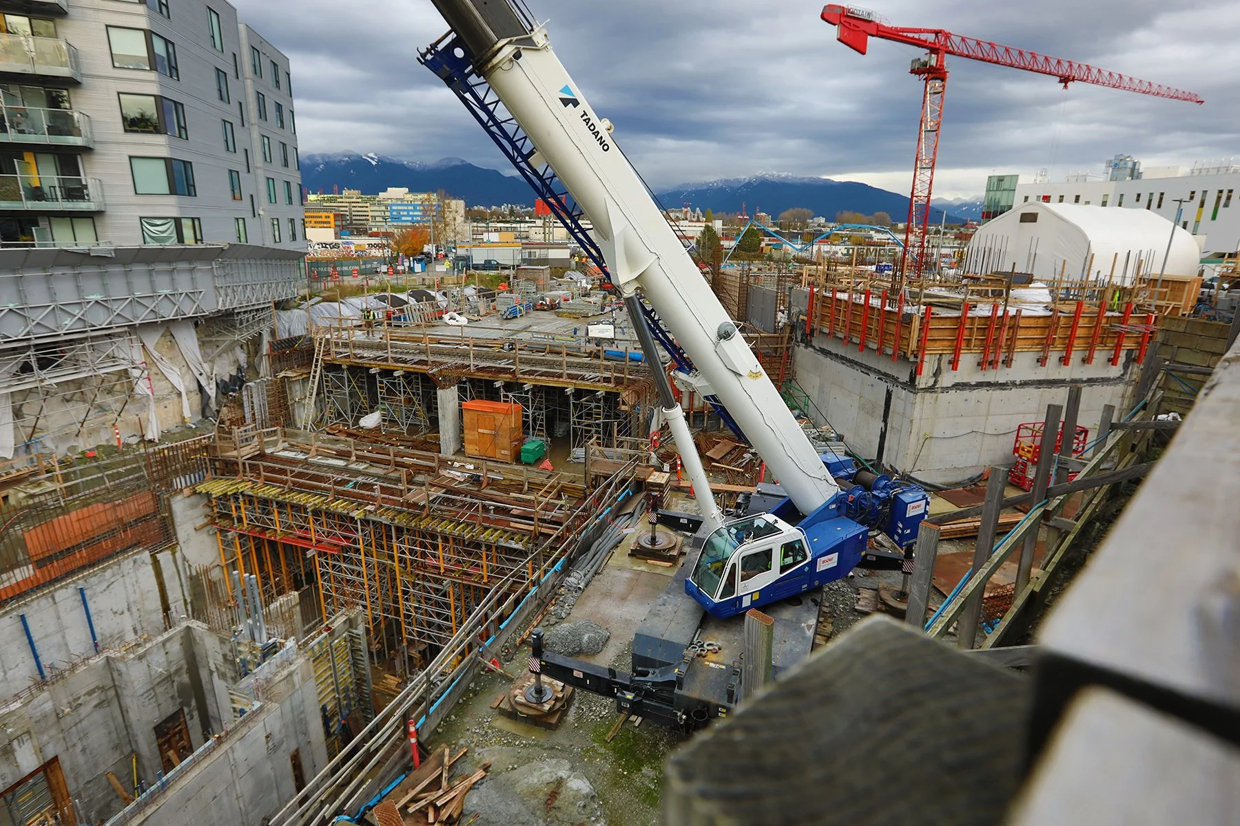 GNW Subway Const_Nov 20_2024_HDR_5E5388_4x6.jpg