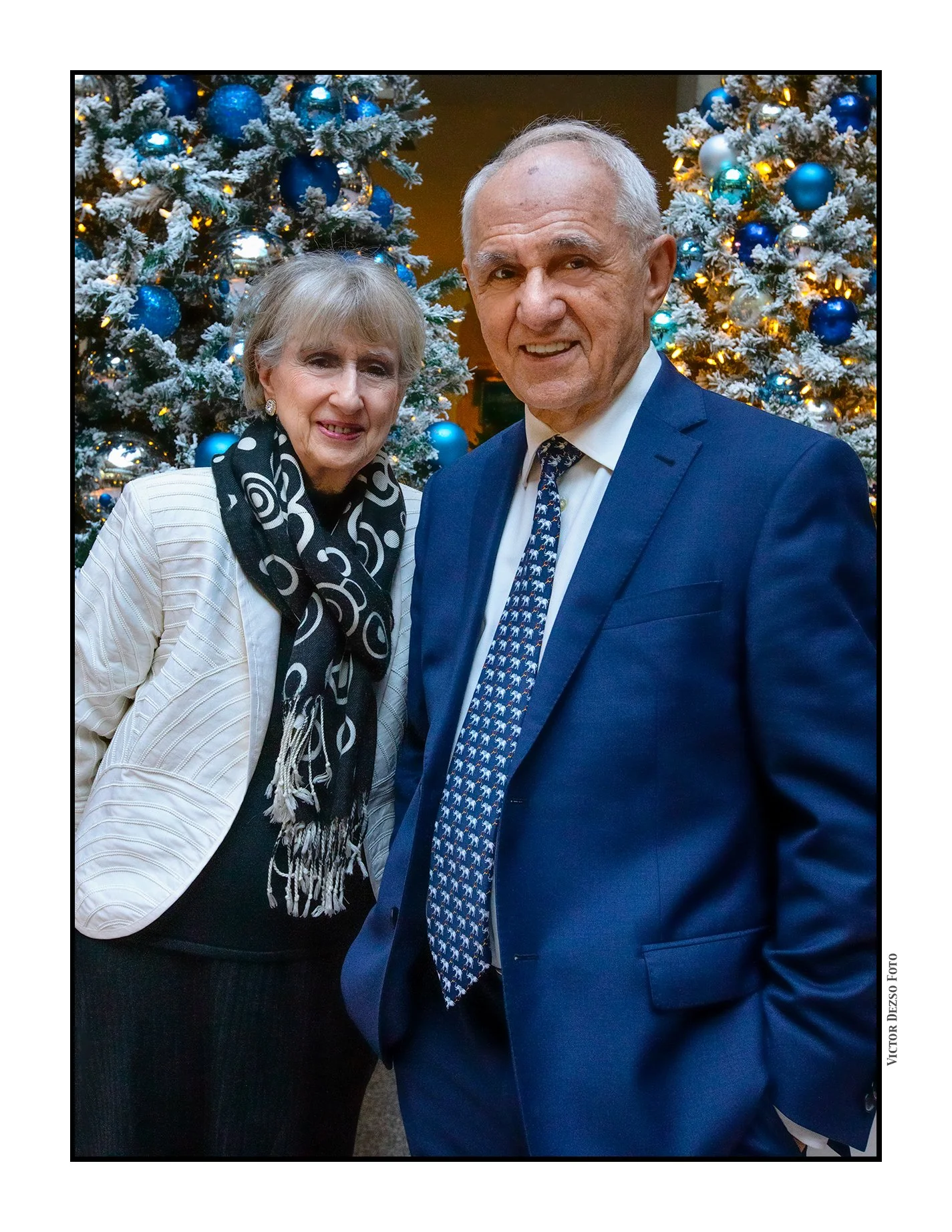 Fernande & Peter Husar_Nov 12_2022_CR2_5C5457_pp_pePerfctSkin_PortSftn_4x5s.jpg