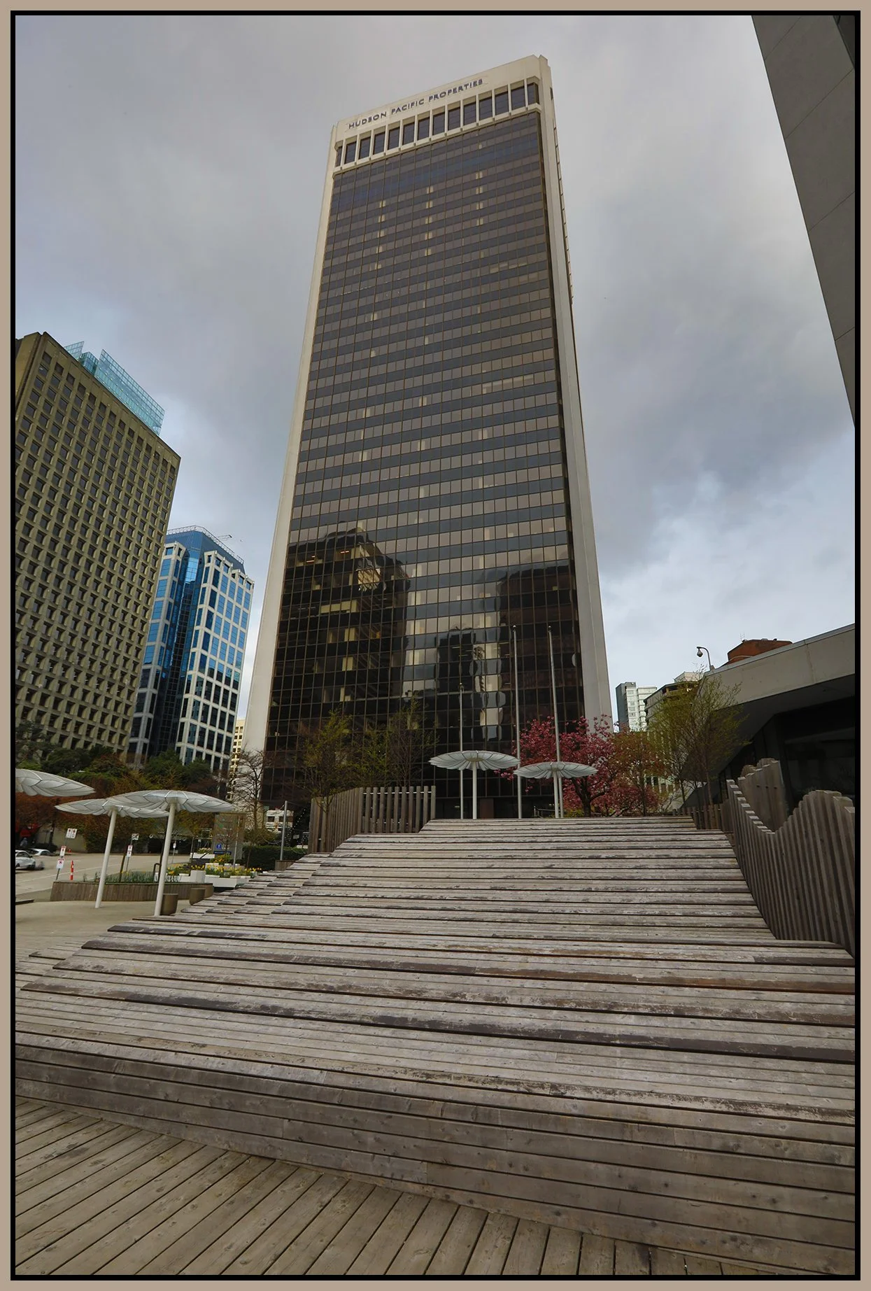 1055 Dunsmuir St_Apr 6_2024_HDR_4H6618_4x6s.jpg
