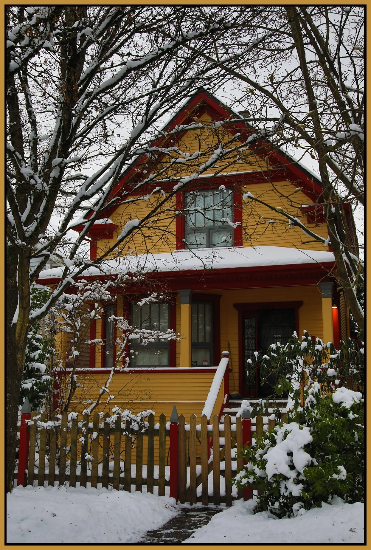830 Union St Strathcona Snow_Jan 1_2022_HDR_4G5695_4x6s.jpg