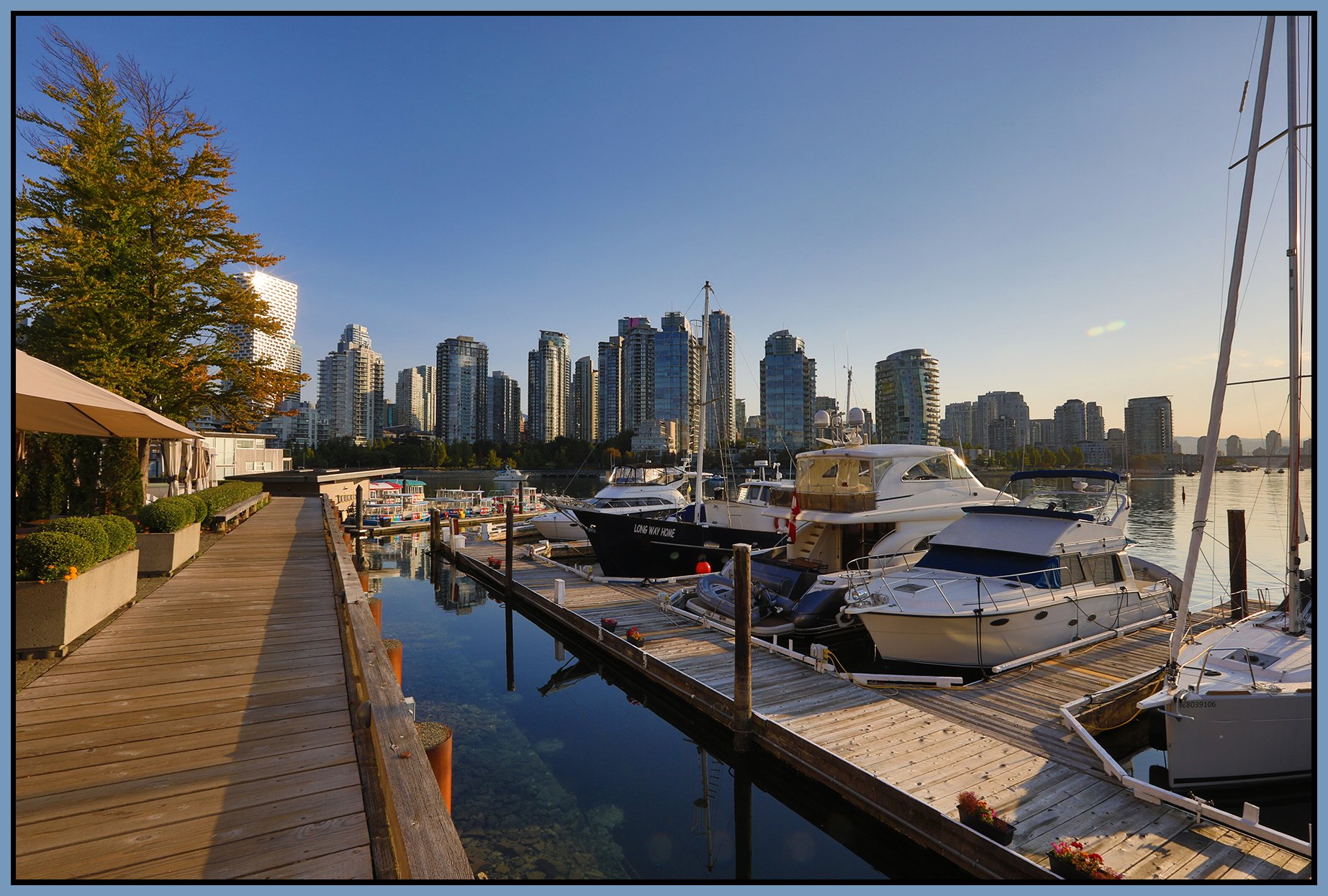 Granville Island Boats LkgN_Aug 31_2022_HDR_5B6803_4x6s.jpg