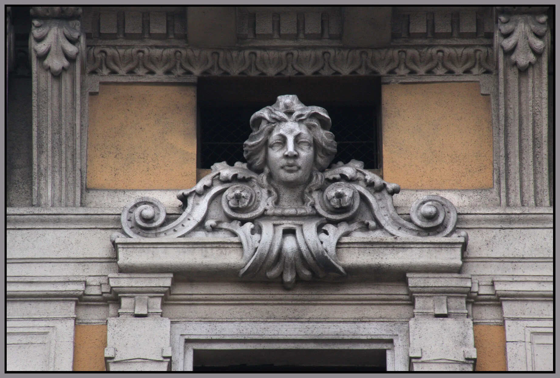 Budapest_Oct 24 2011_0937_4x6s.jpg