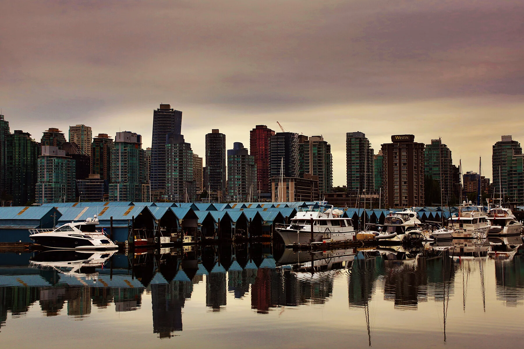 Stanley Pk Boats_Sep 1_2020_HDR_3B0206_peEnhnSunst_4x6.jpg