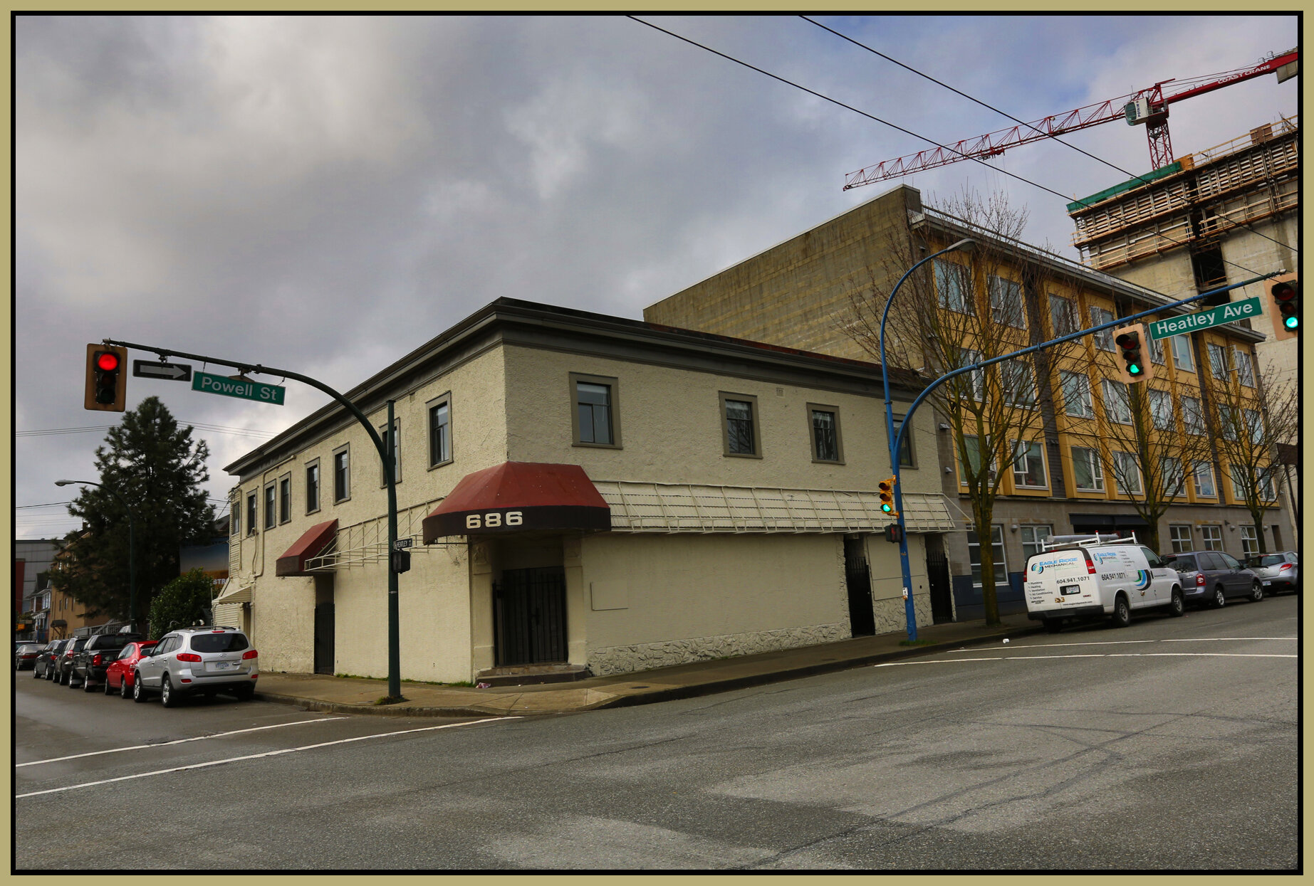 686 Powell St_Mar 26_2014_HDR_E6904_4x6s.jpg