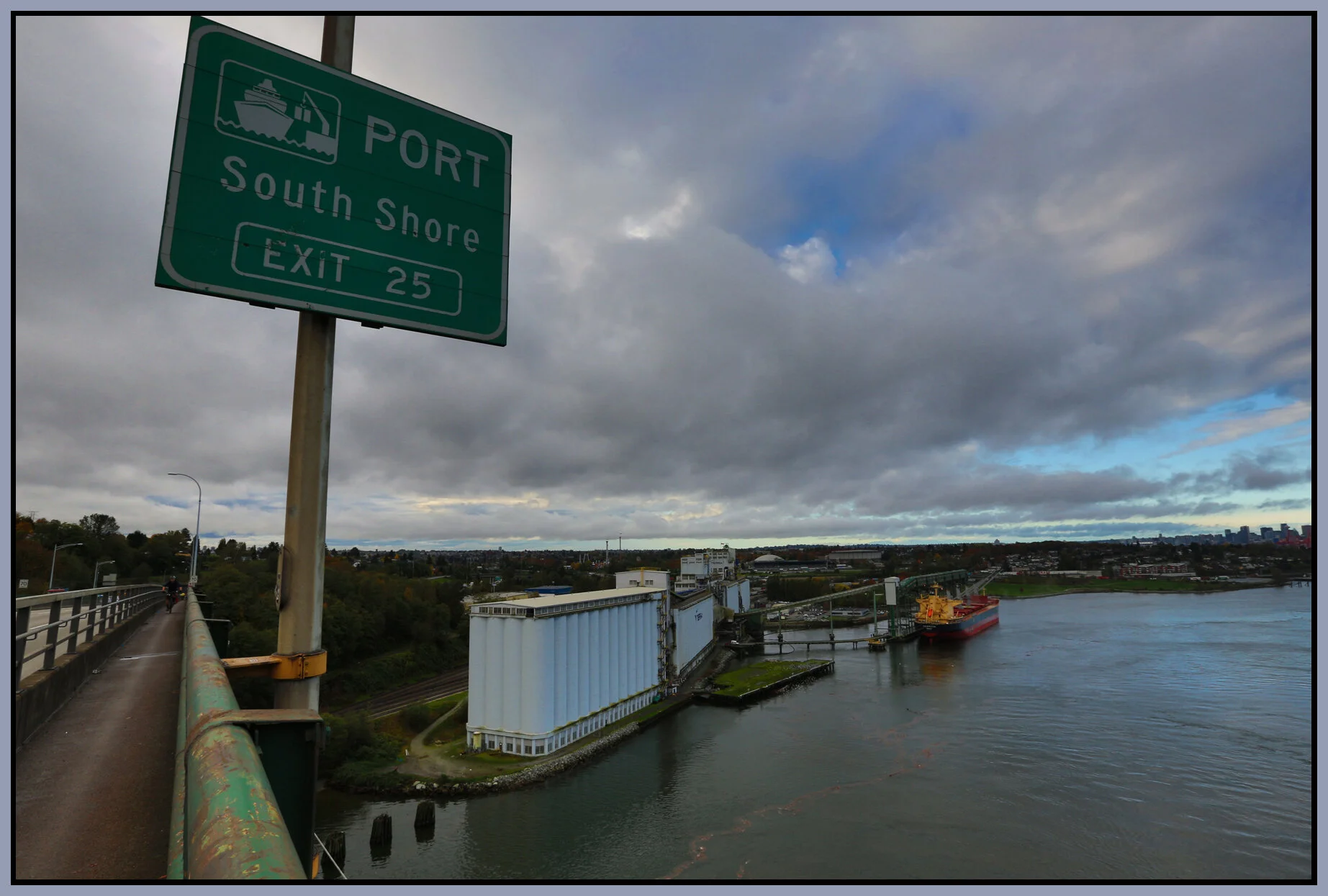 Vanc from 2nd Narrows BgLkgSW_Oct 22_2014_HDRF8945_4x6s.jpg