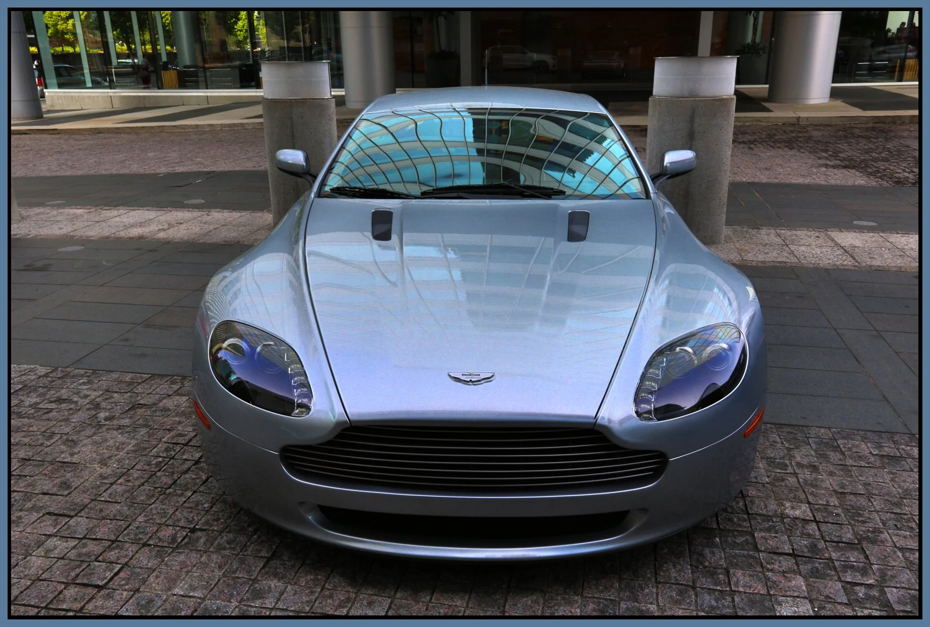 Aston Martin_Aug 13_2012_HDR_C0143_4x6s.jpg