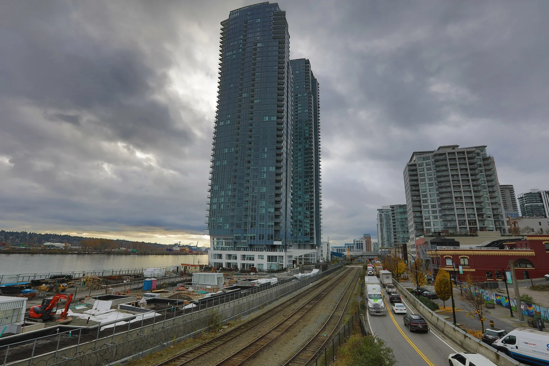New Westminster Waterfront Const_Nov 20_2025_HDR_4K5347_4x6.jpg