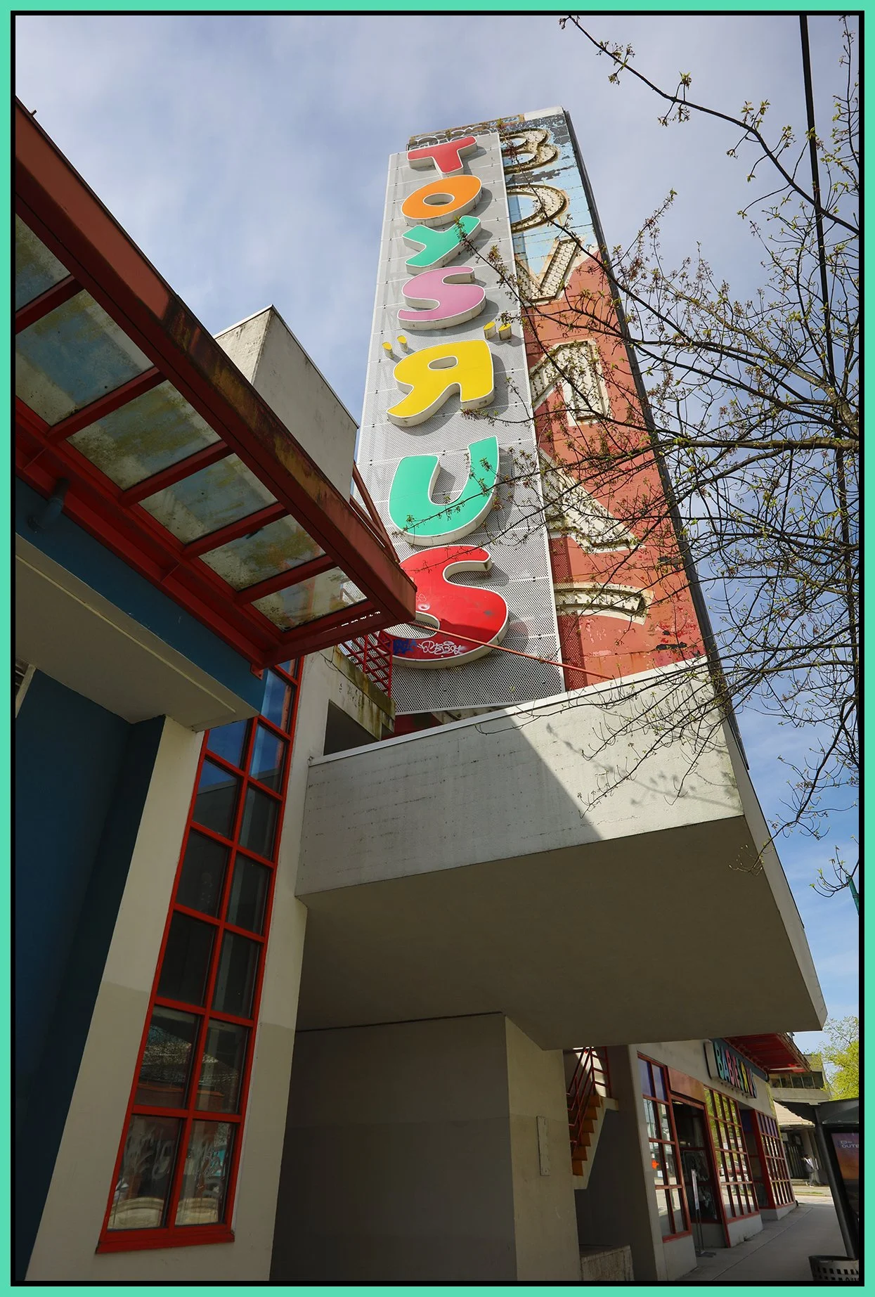 Bowmac-ToysRUs Signs_May 3_2023_HDR_4H6663_4x6s.jpg