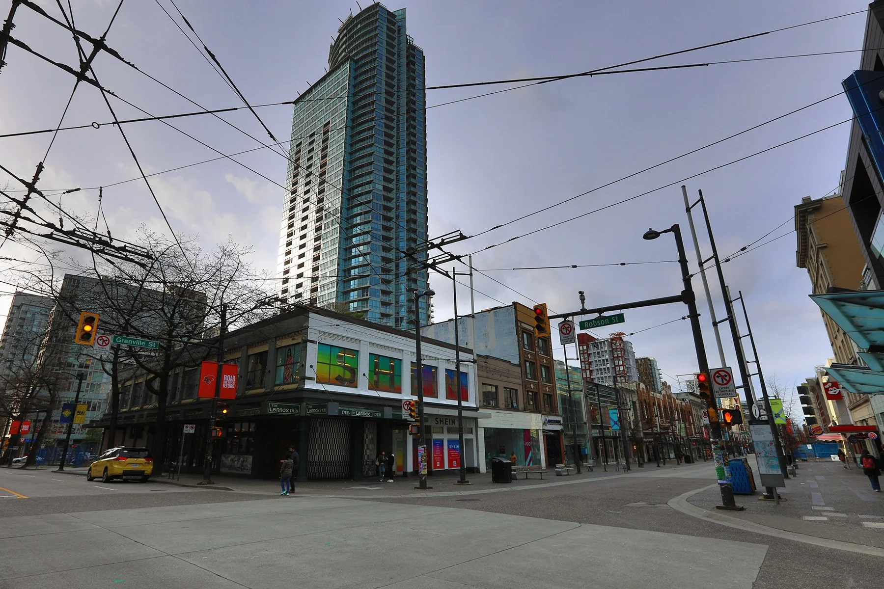 802 Granville St_Apr 6_2024_HDR_4H6606_4x6.jpg