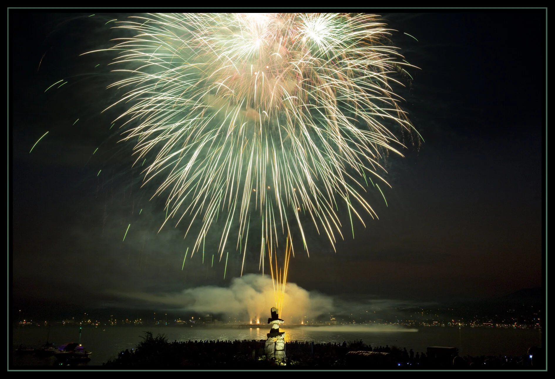 Fireworks_July 29_09_4732_4x6s.jpg