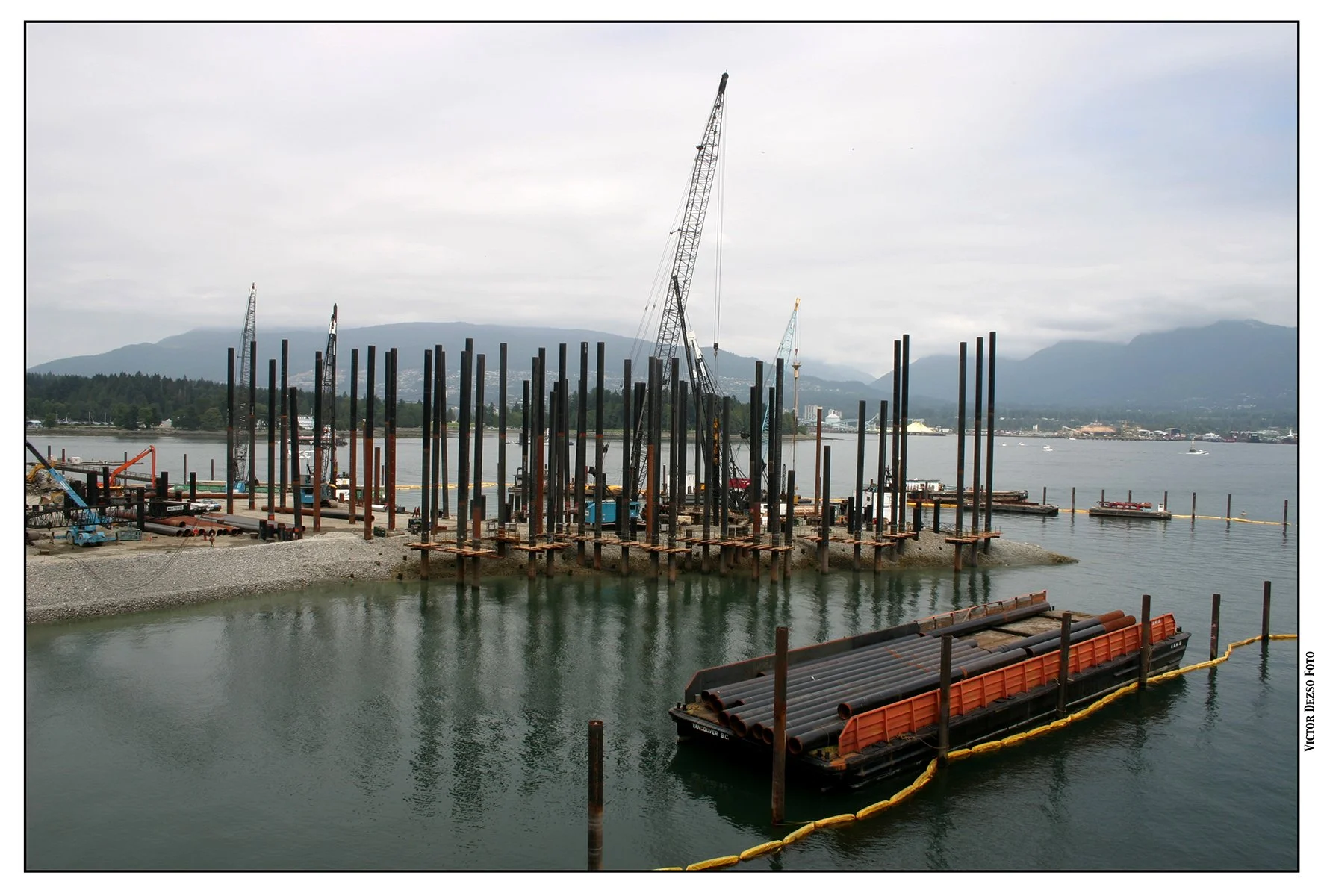 Coal Harbour_Jul 25_2005_4846_4x6s.jpg