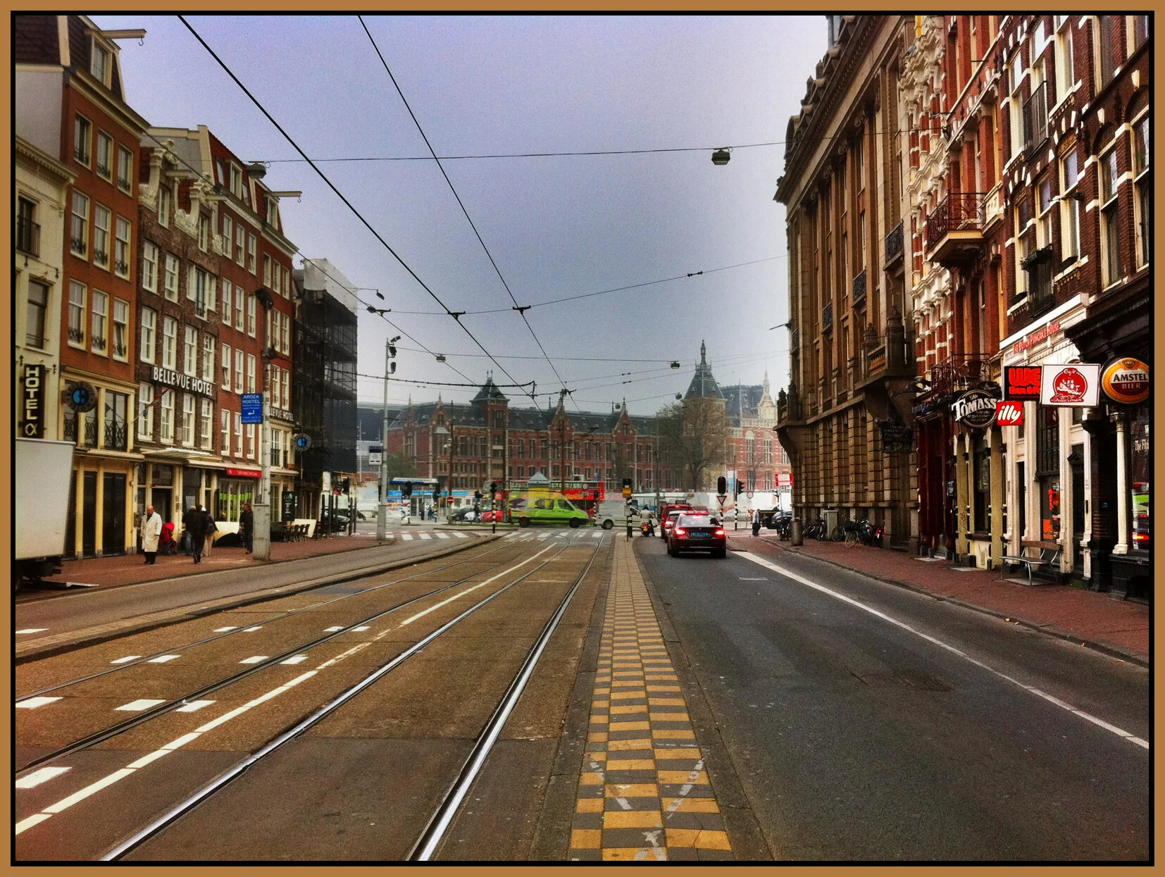 Amsterdam_Nov 8_2011_1532_4x5.3s.jpg