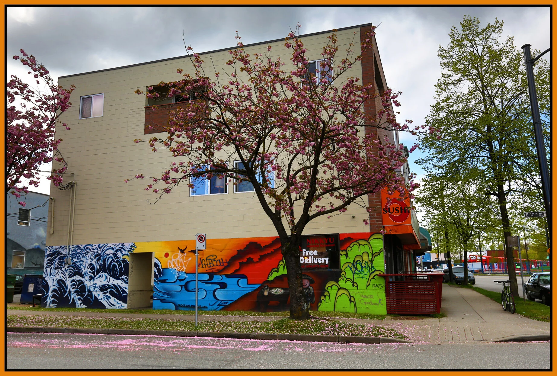 Main St Mural_Apr 28_2013_HDR_A0244_4x6s.jpg
