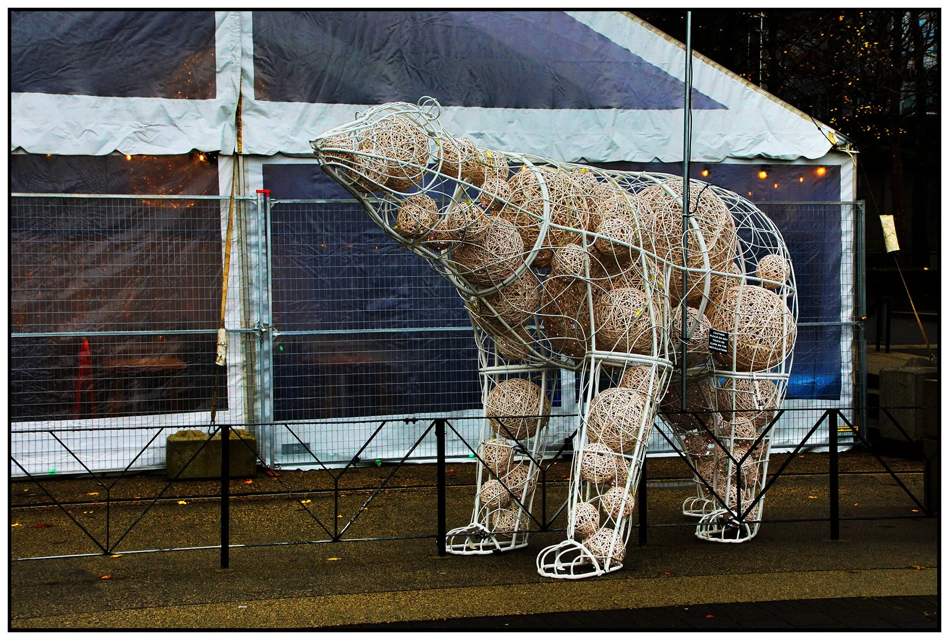 Coal Harbour Art_Dec 5_2023_HDR_5E2012_peContrast_4x6s.jpg