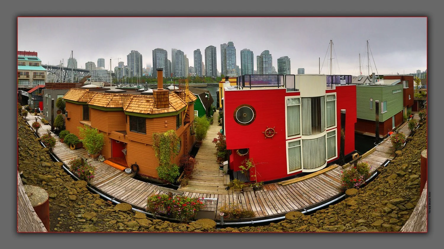Granville+Island+Houseboats_Sep+15_2013_HDR_Pan_B6008_1_4x6s.jpg