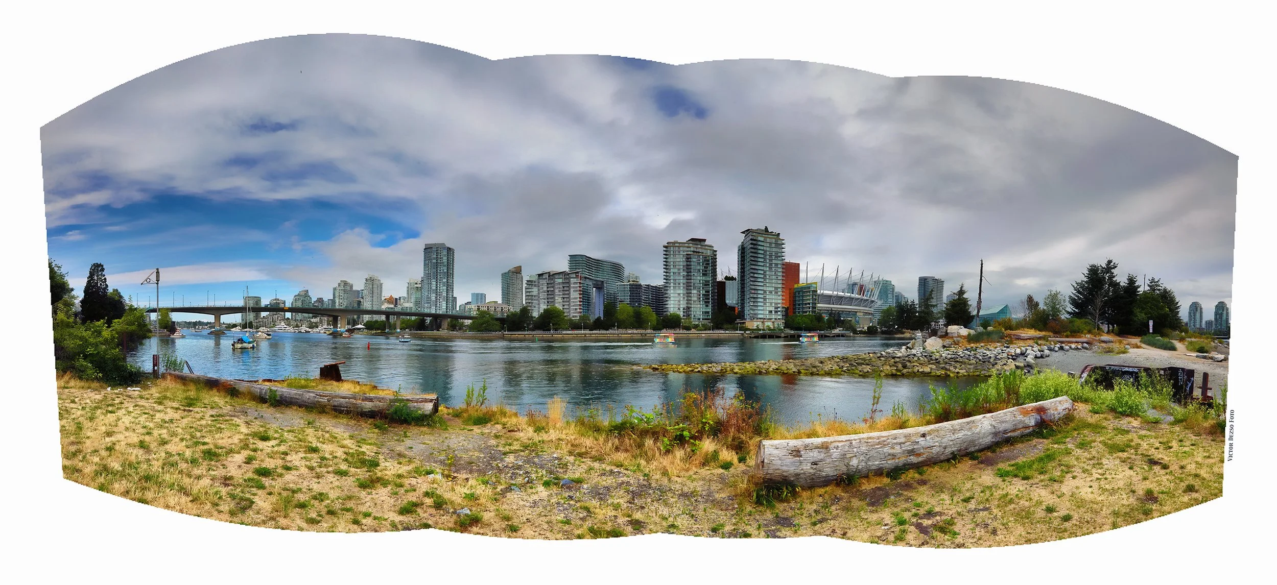3.5 View False Creek_Jul 2_2025_HDR_Pan_4J7949_peShdngCntrst_4x9.jpg