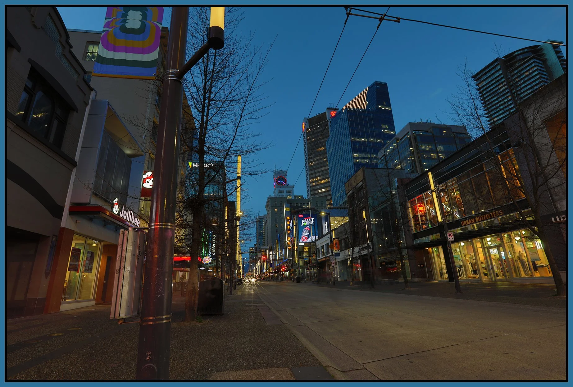 800 Granville St LkgN_Apr 17_2026_HDR_4L2332_4x6s.jpg