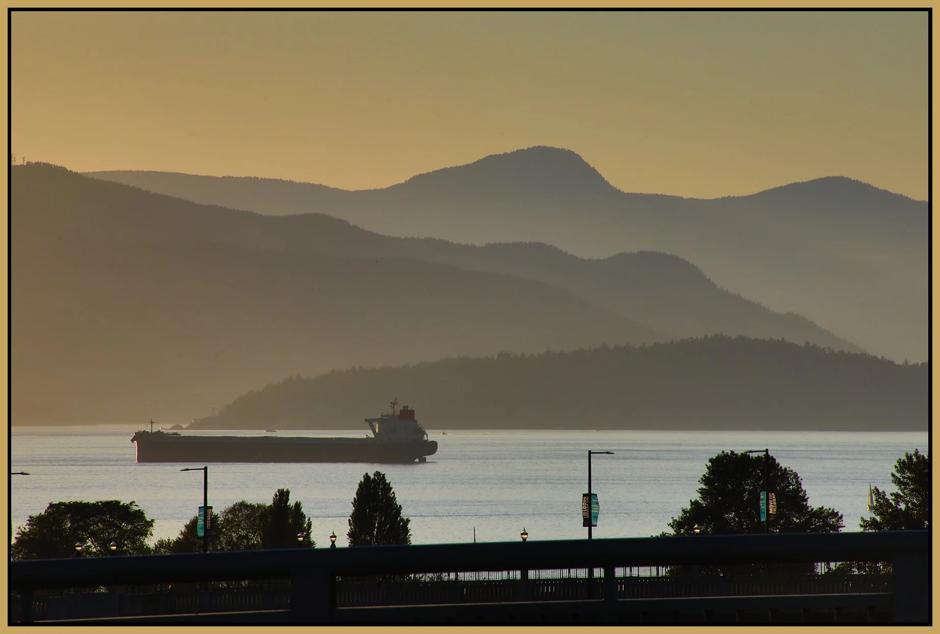 English Bay Ship_Jul 19_2022_HDR_4H0919_4x6s.jpg