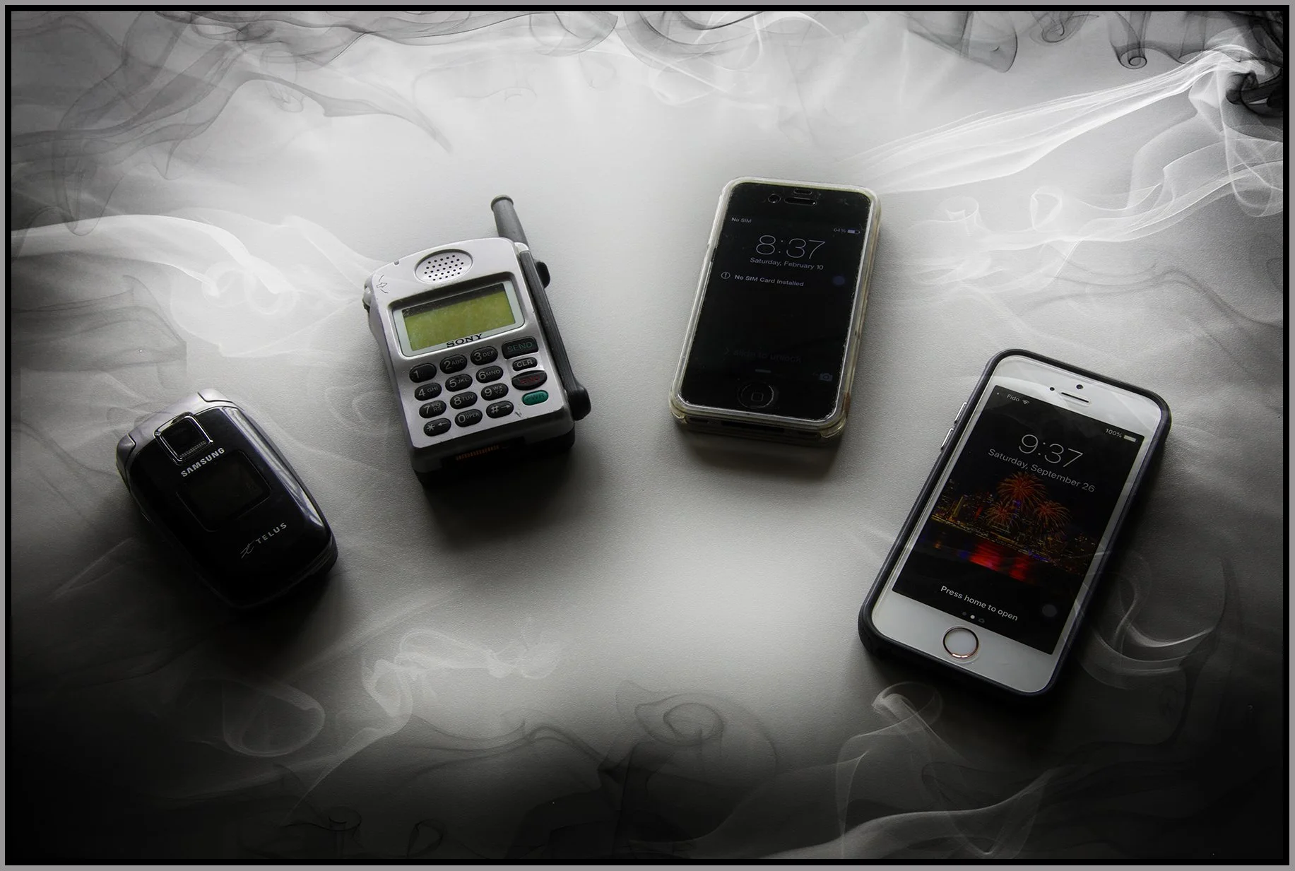 Cell Phones_Sep 26_2020_HDR_4G4763_peSftBlur_MagicVig_4x6s.jpg