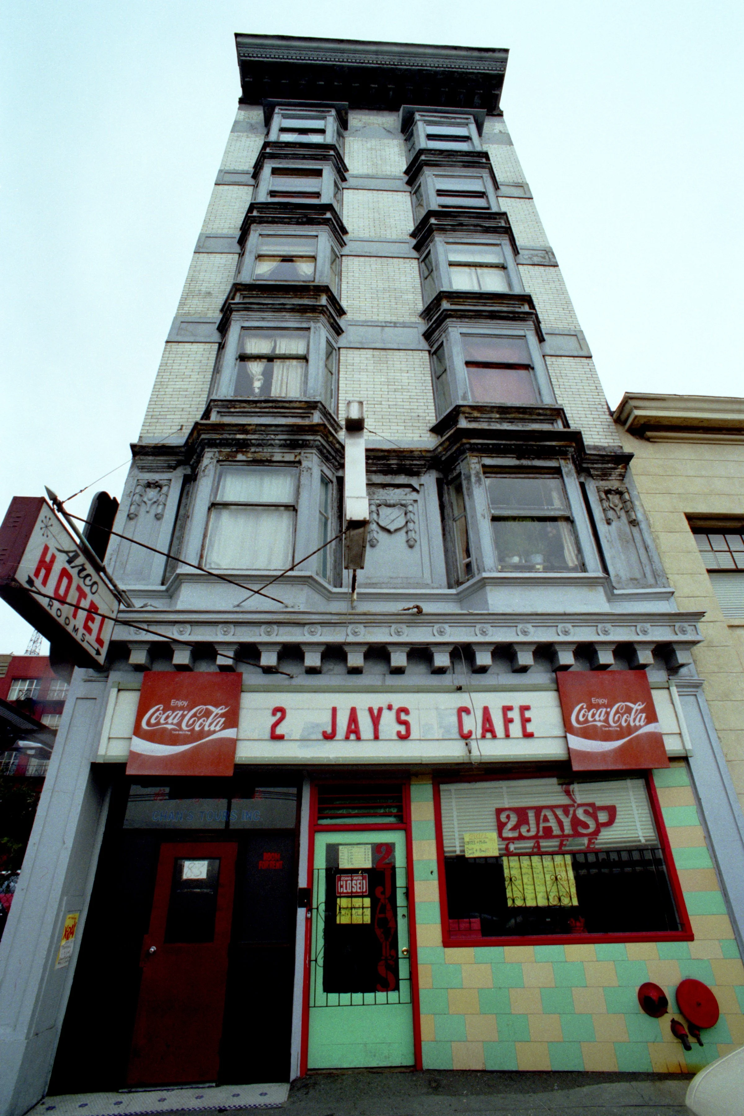 2 Jays cafe_10_1.jpg